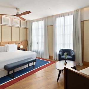 Deluxe Zimmer mit Kingsize-Bett