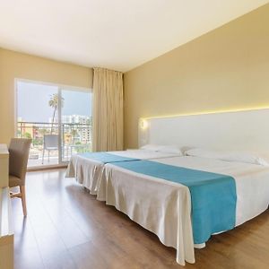 Zimmer mit Kingsize-Bett