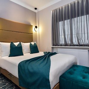 Deluxe Zimmer mit Kingsize-Bett