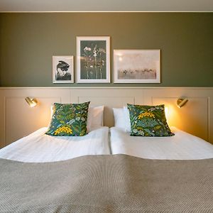 Standard Zimmer mit Kingsize-Bett