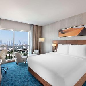Gästezimmer mit Kingsize-Bett
