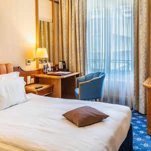 Superior Zimmer mit Kingsize-Bett