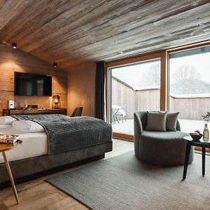Comfort Zimmer mit Kingsize-Bett