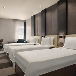 Zimmer mit zwei Einzelbetten