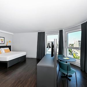 Studio mit Zugang für Rollstuhlfahrer mit Kingsize-Bett