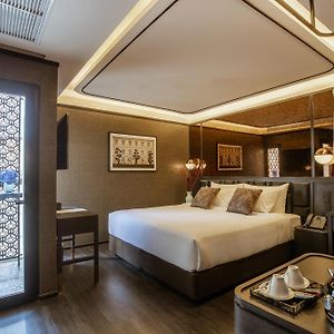 Deluxe Zimmer mit Kingsize-Bett
