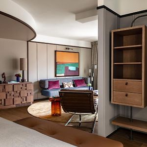 Eck Junior Suite