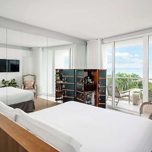 Zimmer mit Kingsize-Bett und mit Ozeanblick