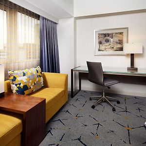 Traditionelles Zimmer mit Kingsize-Bett