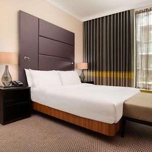 Eck-Suite mit Kingsize-Bett