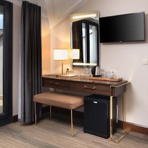 Deluxe Zimmer mit Kingsize-Bett