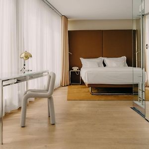 Deluxe Zimmer mit Kingsize-Bett