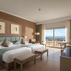 Zimmer mit Kingsize-Bett und mit Strandblick