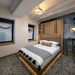 Skyline Zimmer mit Kingsize-Bett