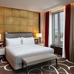 Deluxe Zimmer mit Kingsize-Bett