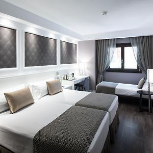 Dreibettzimmer