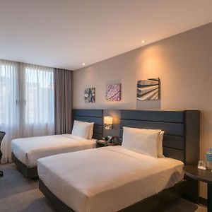 Zimmer mit zwei Einzelbetten