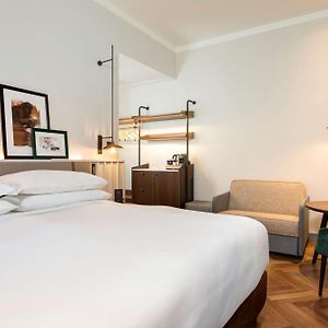 Superior Zimmer mit Kingsize-Bett