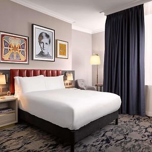 Zimmer mit Queensize-Bett
