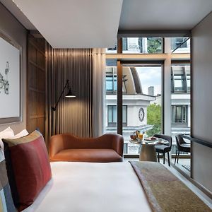 Deluxe Zimmer mit Kingsize-Bett