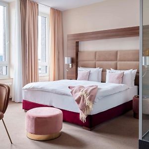 Superior Zimmer mit Kingsize-Bett