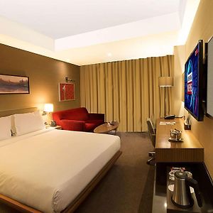 Deluxe Zimmer mit Kingsize-Bett