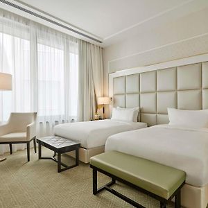 Zimmer mit zwei Einzelbetten