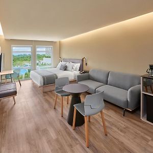 City Express Plus By Marriott Cancun Aeropuerto Riviera