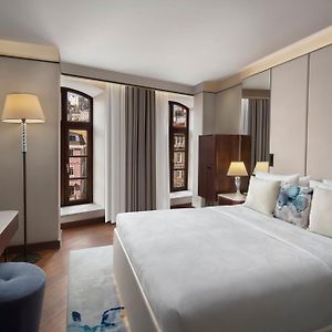 Deluxe Zimmer mit Kingsize-Bett