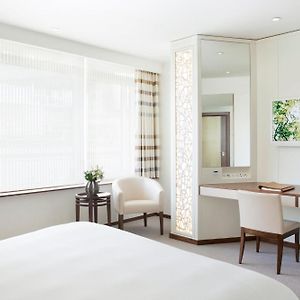 Deluxe Zimmer mit Kingsize-Bett
