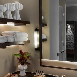 Deluxe Zimmer mit Kingsize-Bett