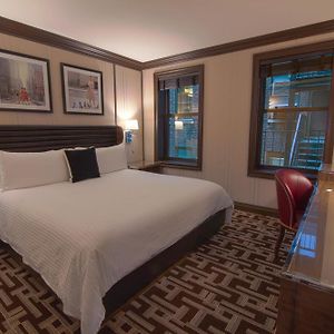 Deluxe Zimmer mit Kingsize-Bett