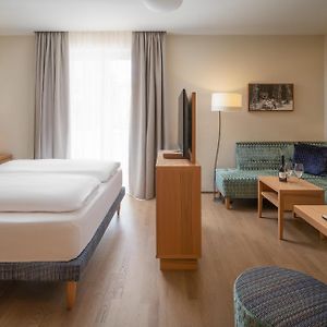 Großes Doppelzimmer im Nebengebäude