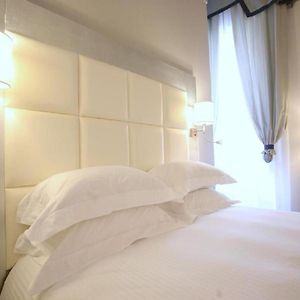 Zimmer mit Queensize-Bett