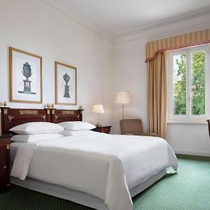 Grand Deluxe Zimmer mit Kingsize-Bett