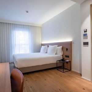 Standard Zimmer mit Kingsize-Bett