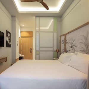 Zimmer mit Kingsize-Bett