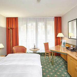 Standard Zimmer mit Kingsize-Bett