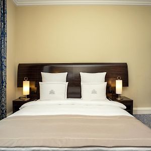 Superior Zimmer mit Kingsize-Bett