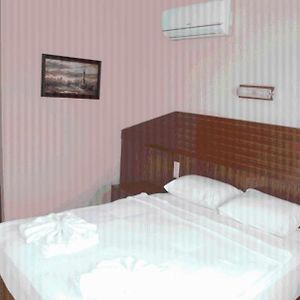 Familien-Zimmer mit Kingsize-Bett
