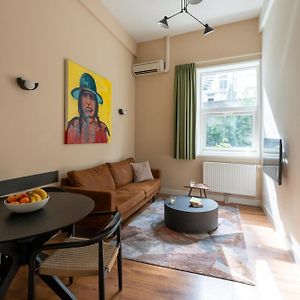 Mittelgroßes Duplex Studio mit Kingsize-Bett