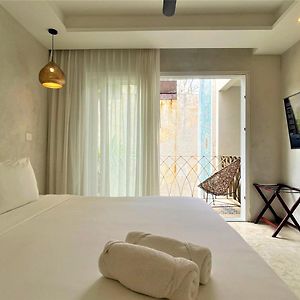 Zimmer mit Kingsize-Bett