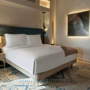 Deluxe Zimmer mit Kingsize-Bett