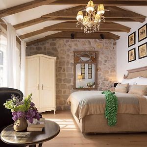 Deluxe Zimmer mit Kingsize-Bett