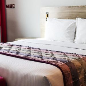 Standard Zimmer mit Kingsize-Bett