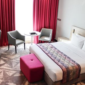 Deluxe Zimmer mit Kingsize-Bett