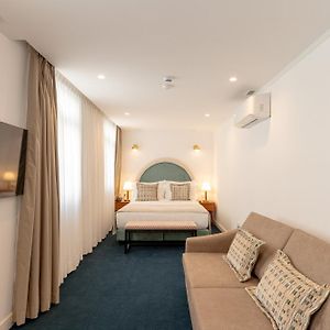 Deluxe Zimmer mit Kingsize-Bett