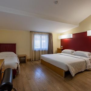 Dreibettzimmer