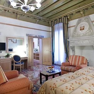 Familien-Zimmer