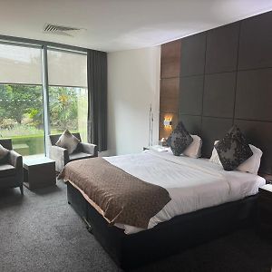 Deluxe Zimmer mit Kingsize-Bett
